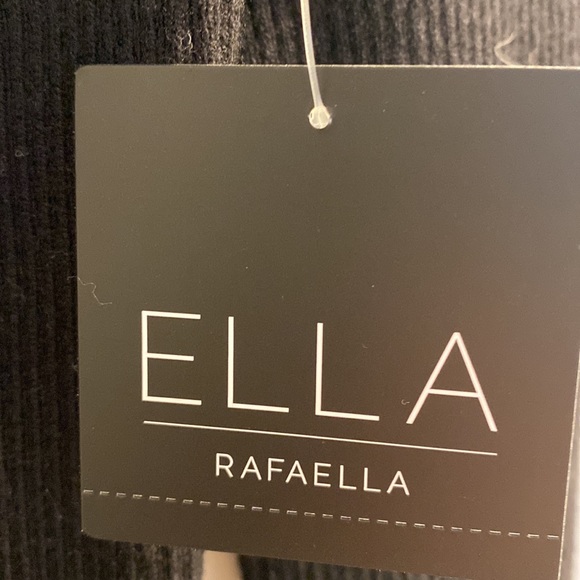 MOCK NECK SWEATER DRESS. Size M π with π· - Picture 4 of 4